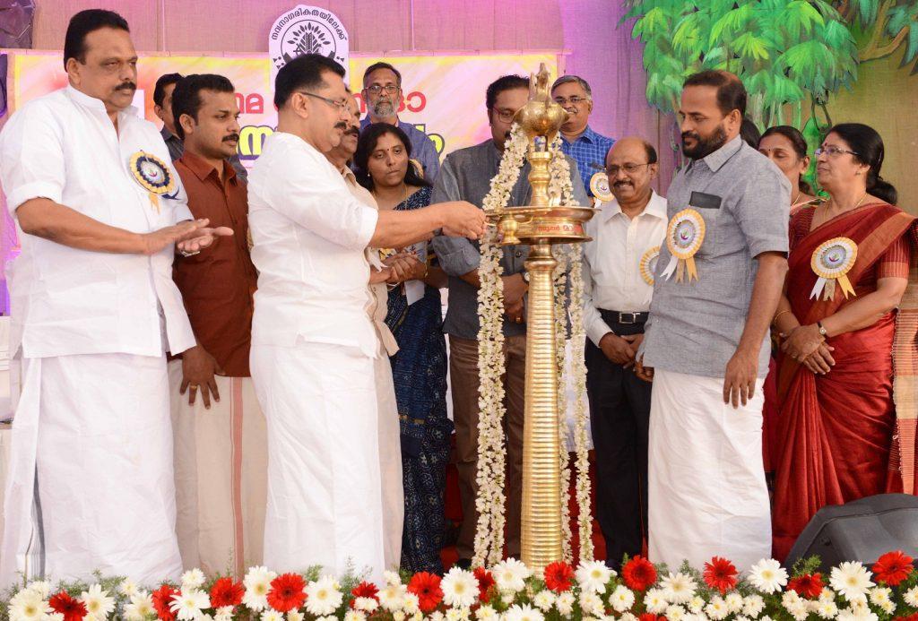 Pradhama-Nagarasabha-dinaghosham-manthri-K-T-Jaleel-ulkhadanam-cheyunnu-1