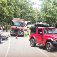 തോൽപ്പെട്ടിയിൽ ജീപ്പും ബൈക്കും കൂട്ടിയിടിച്ച് കോഴിക്കോട് സ്വദേശിയായ യുവാവ് മരിച്ചു