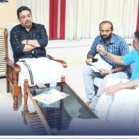 വാകേരി മേഖലയിലെ വന്യമൃഗ ശല്യം: മന്ത്രി ഷിബു ബേബി ജോണിന് നിവേദനം നൽകി  