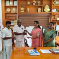 പുൽപ്പള്ളി ഗ്രാമപഞ്ചായത്ത് ഷൂട്ടേഴ്‌സ് പാനലിന്റെ പുതുക്കിയ ഐഡി കാർഡുകൾ വിതരണം ചെയ്തു.